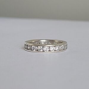 Vintage Sterling Silver Cubic Zirconia Crystal Minimal Dainty Feminine Band Ring